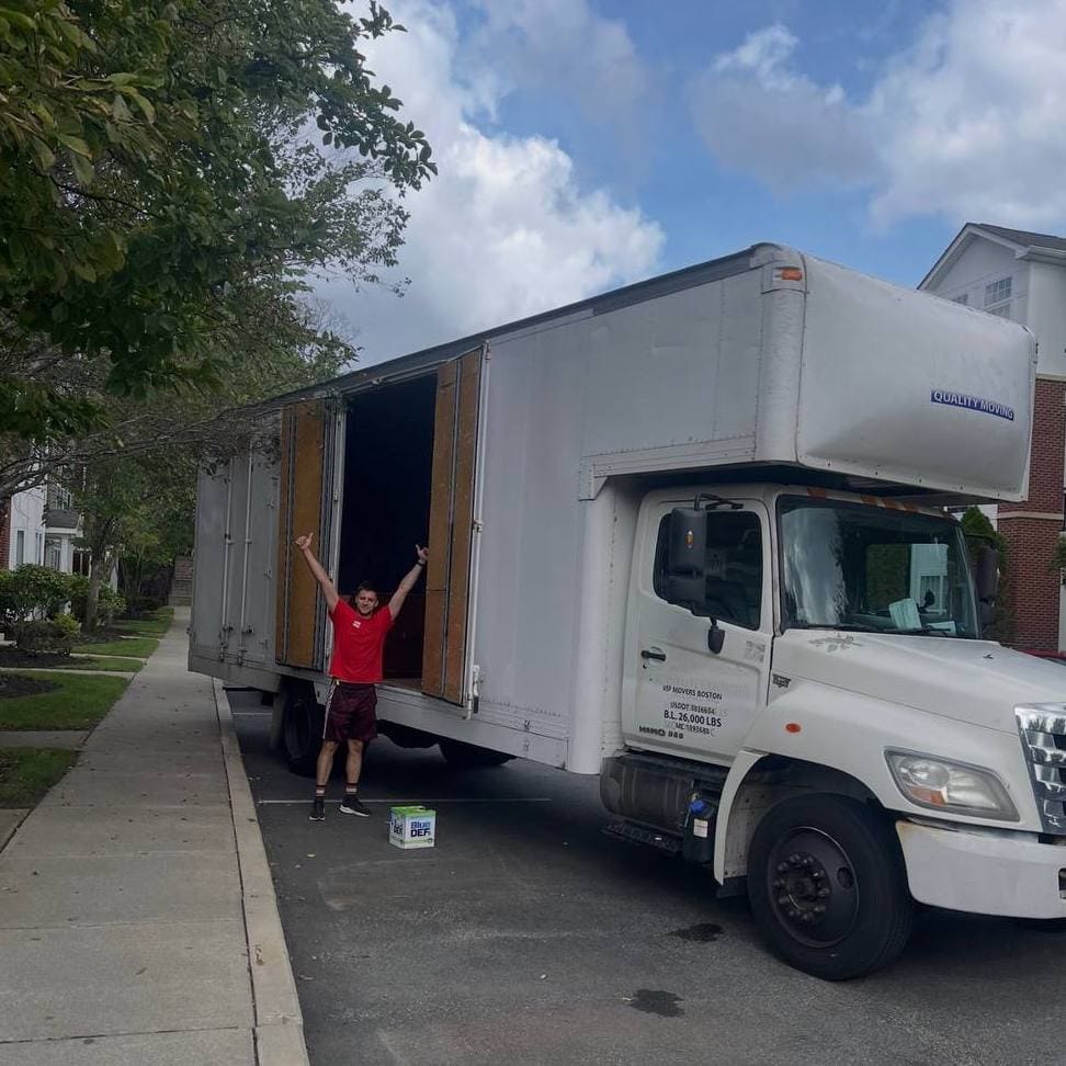 VIP Movers transporting boxes